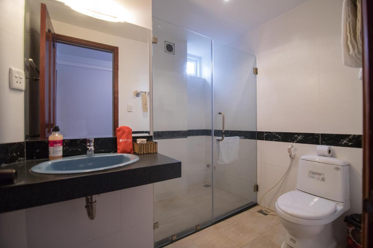 Reddoorz Near Hoa Lu Stadium Ho Chi Minh City Exterior photo
